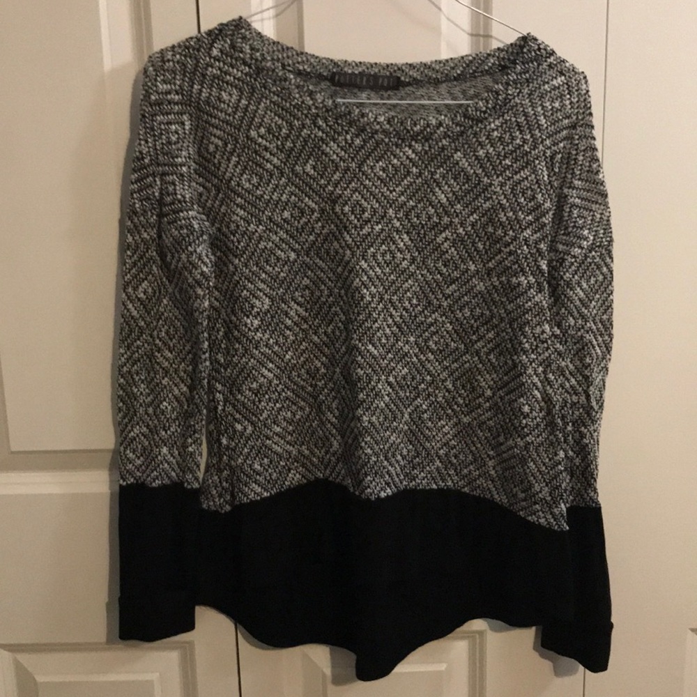 Potter’s pot knit sweater